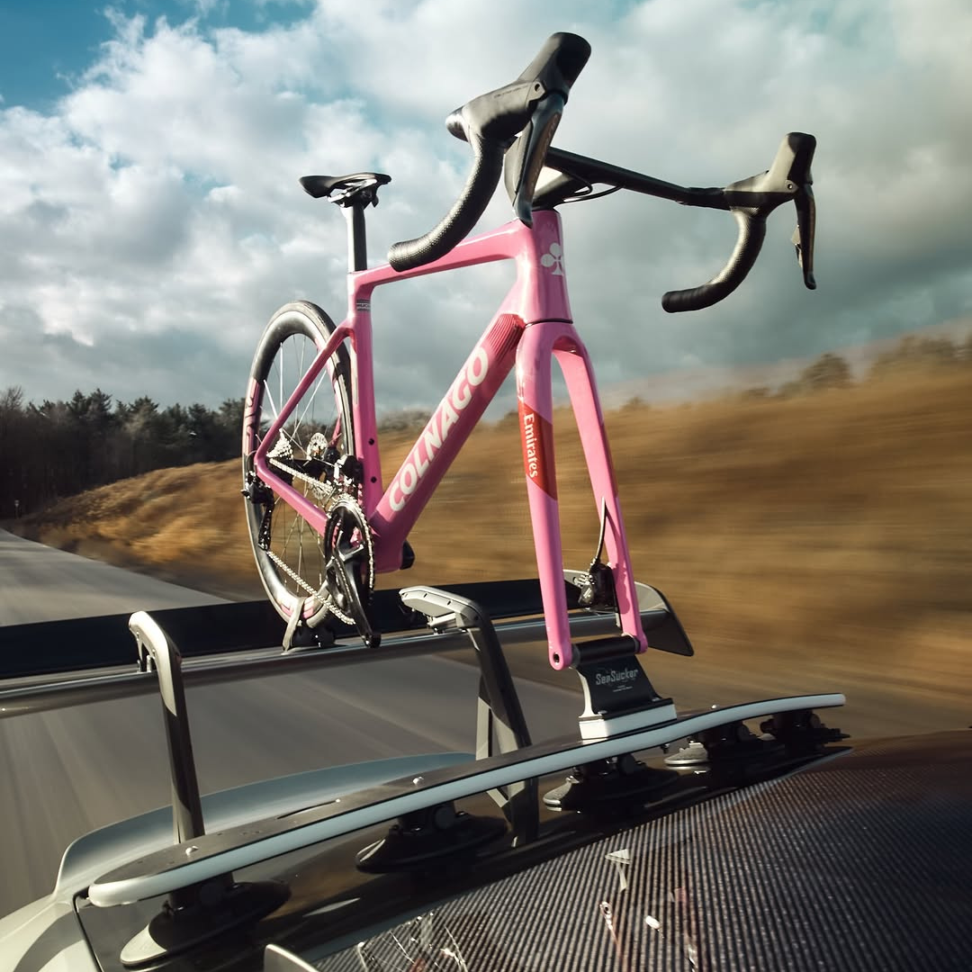 Bomber - 3 Bikes lifestyle image showing bike mounted to car rear glass