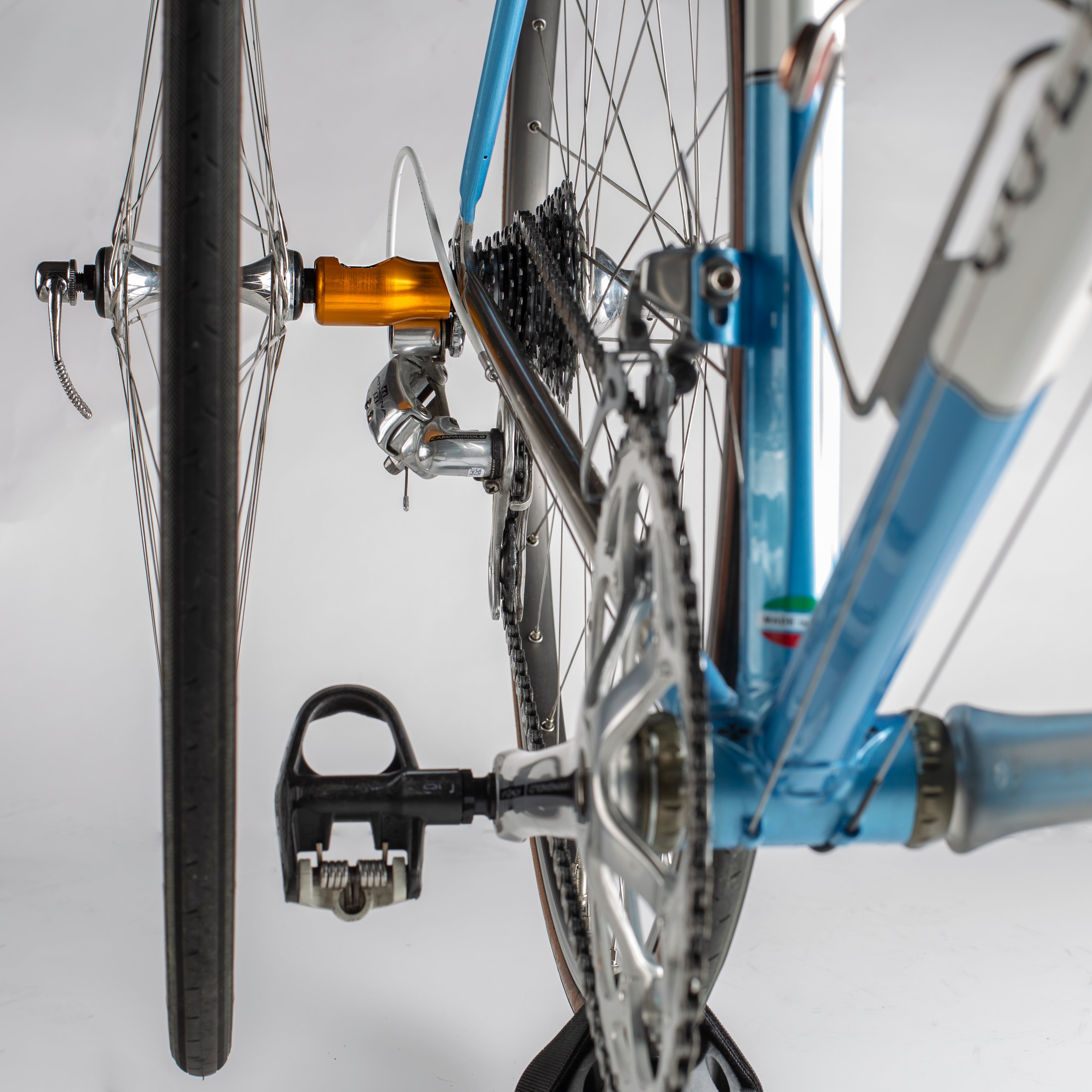 Mini Bomber 2-Bike Rack | 9mm Quick-Release | SeaSucker – SeaSucker