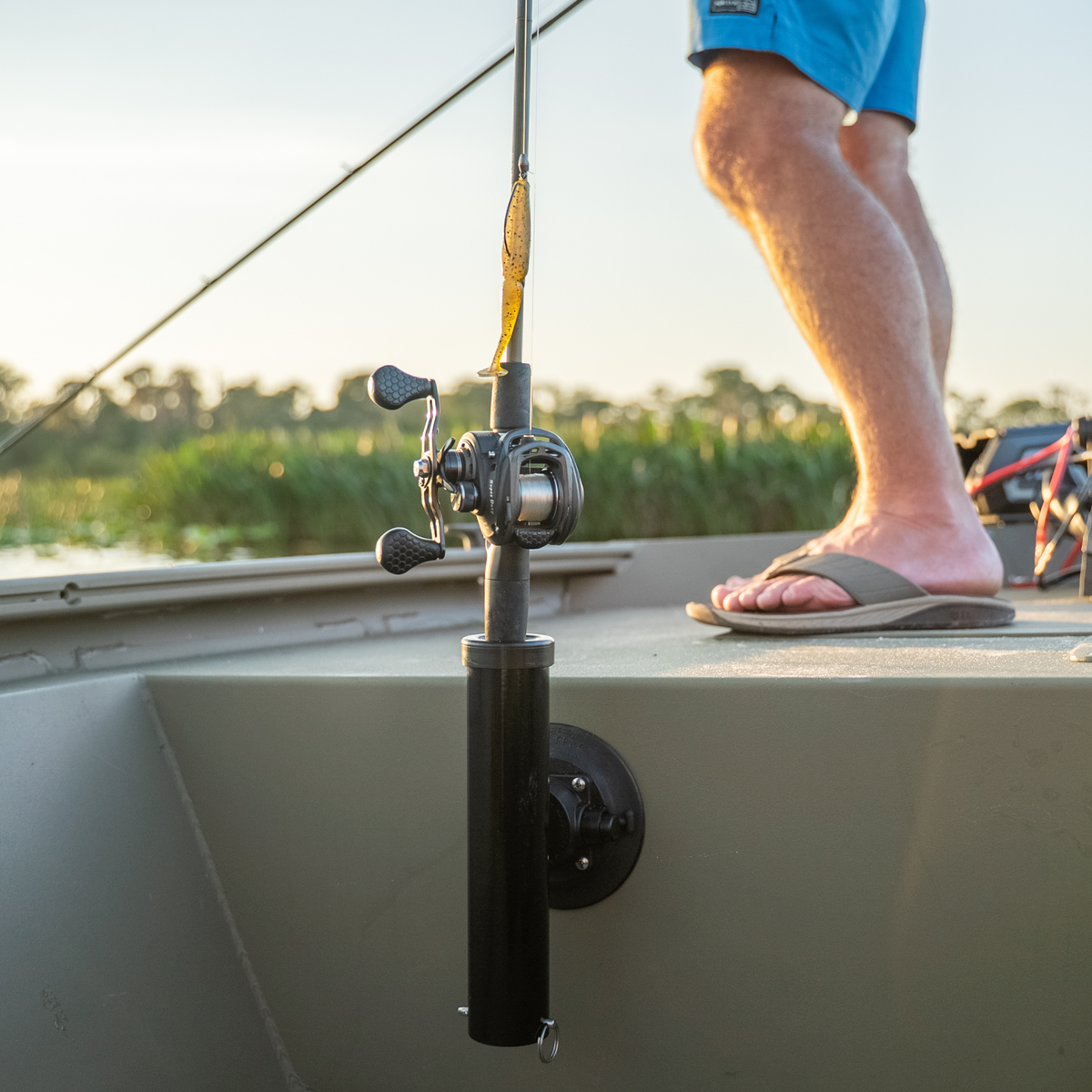 image--black aluminum
